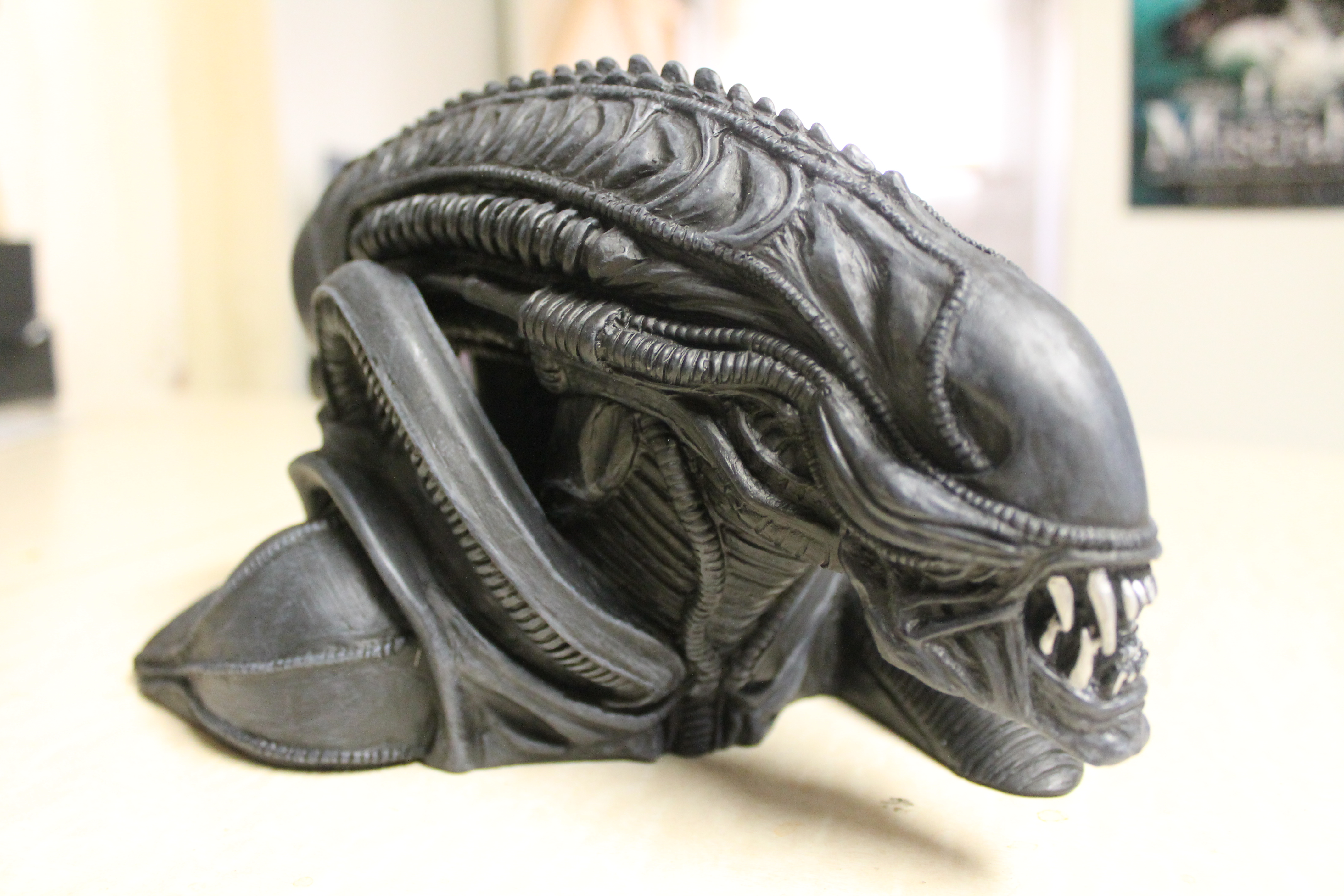 Aliens Alien Head Vinyl Bust Bank